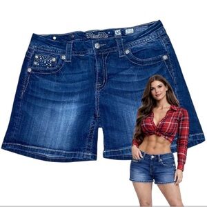 Miss Me Mid-Rise Easy Shorts Size 30x5• Stretch Denim • Bling Pockets/EUC